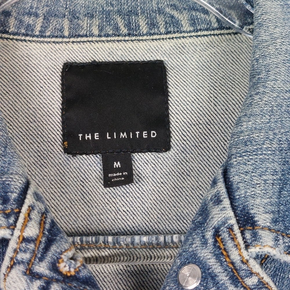 THE LIMITED WOMENS VTG Y2K BLUE LIGHT WASH DISTRESSED DENIM JACKET SIZE SMALL - Picture 2 of 6